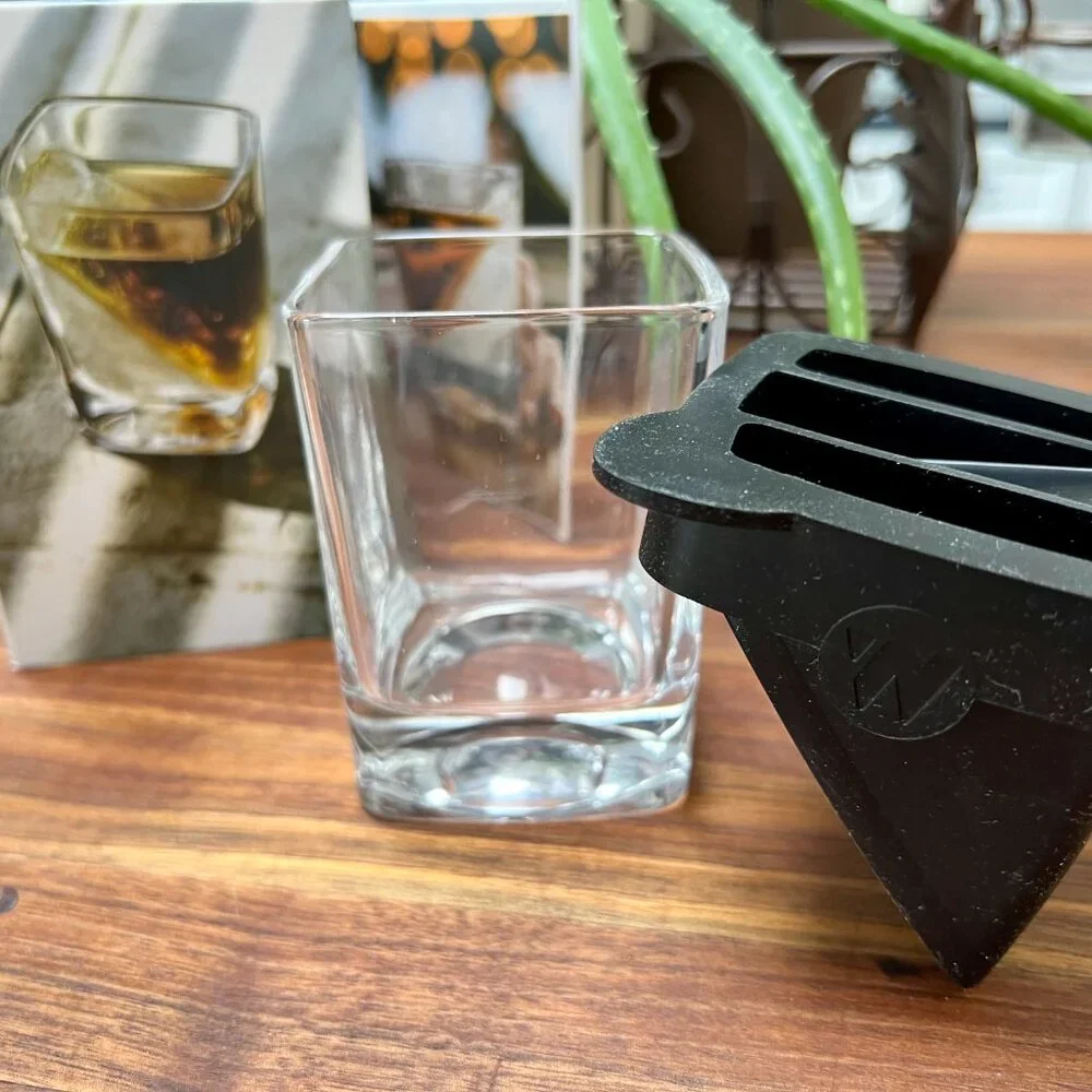 Unique Corksicle Whiskey/Liquor Wedge